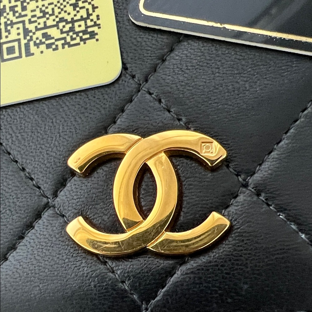 Chanel Black Quilted Crossbody Bag with Gold Chain - Picture 8 of 12